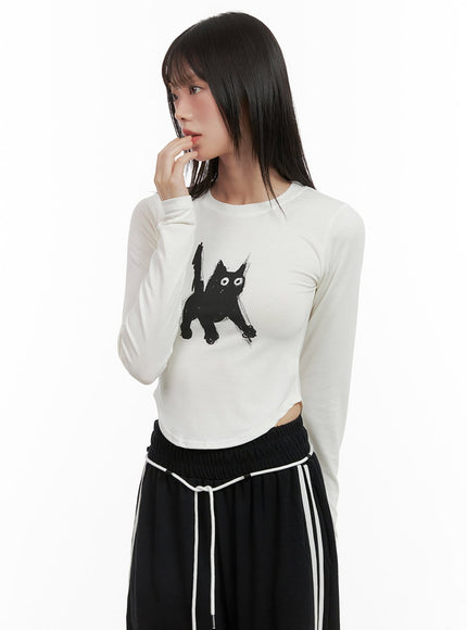 graphic-bliss-long-sleeve-crop-top-cg426 / White