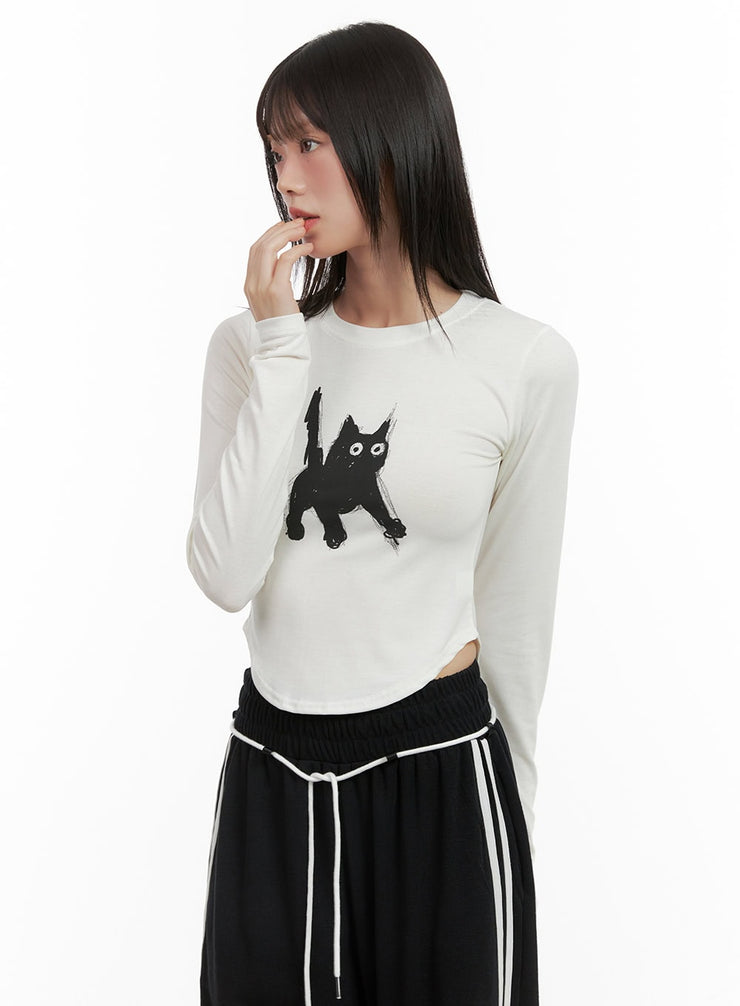 graphic-bliss-long-sleeve-crop-top-cg426 / White