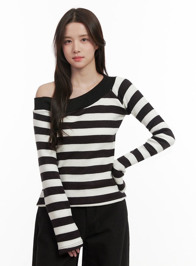 striped-one-shoulder-long-sleeve-top-ij510 / White