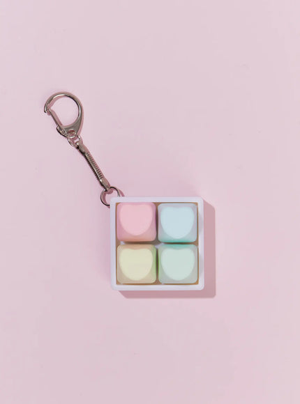 pastel-heart-keycap-keyring-im527 / White