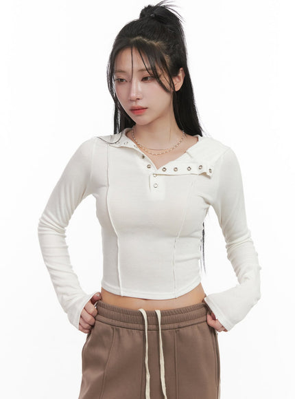 long-sleeve-hooded-buttoned-crop-top-cj516 / White