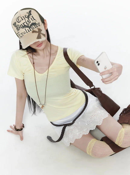 v-neck-ruched-top-iu512 / Yellow
