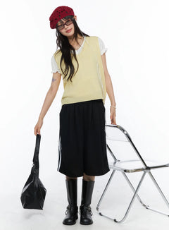 modern-knit-sleeveless-vest-iy525 / Yellow
