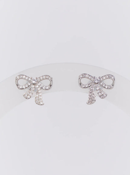 bow-stud-earrings-in514 / Silver