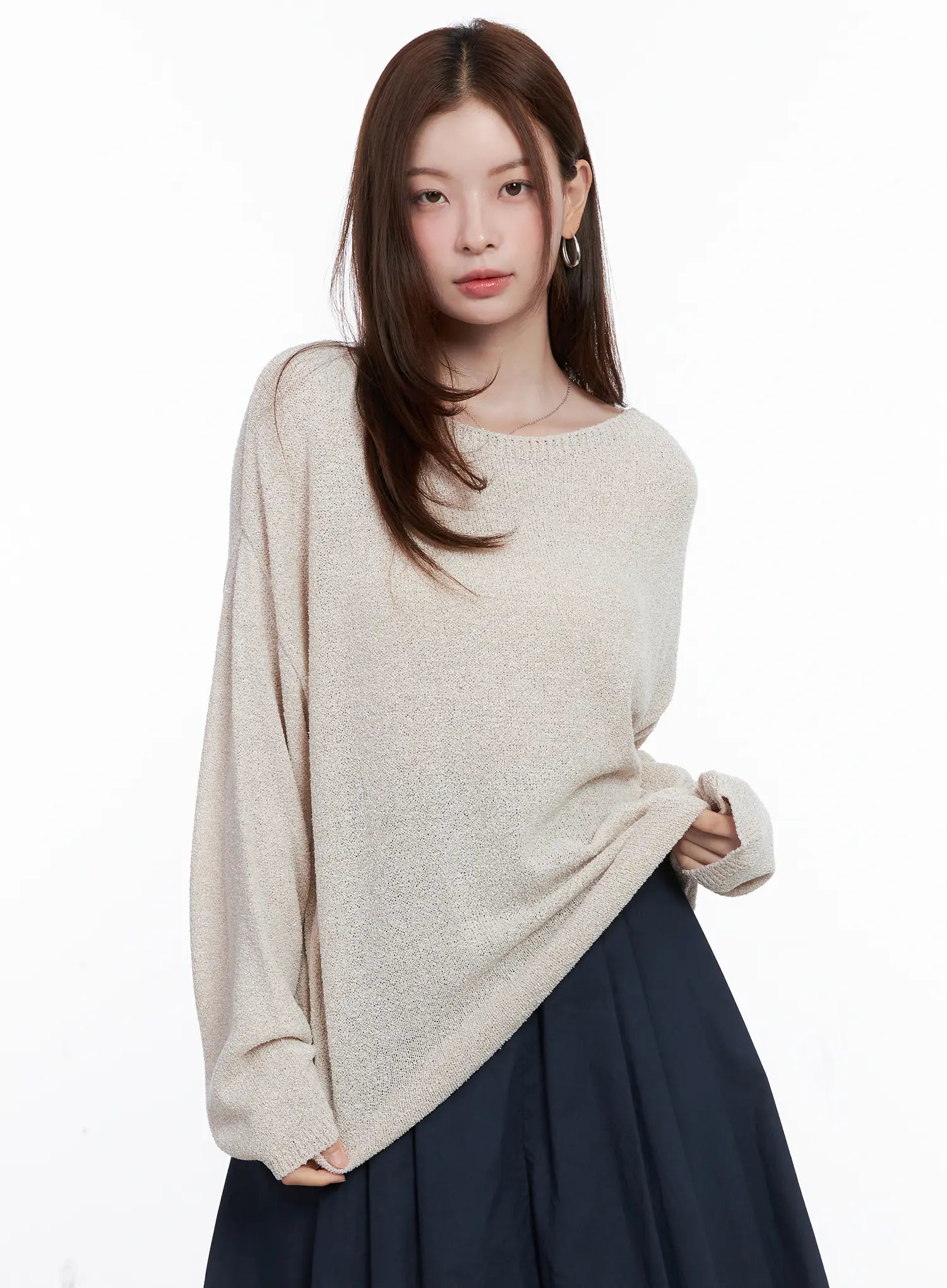 loose-fit-boat-neck-pullover-knit-cg520 / Beige