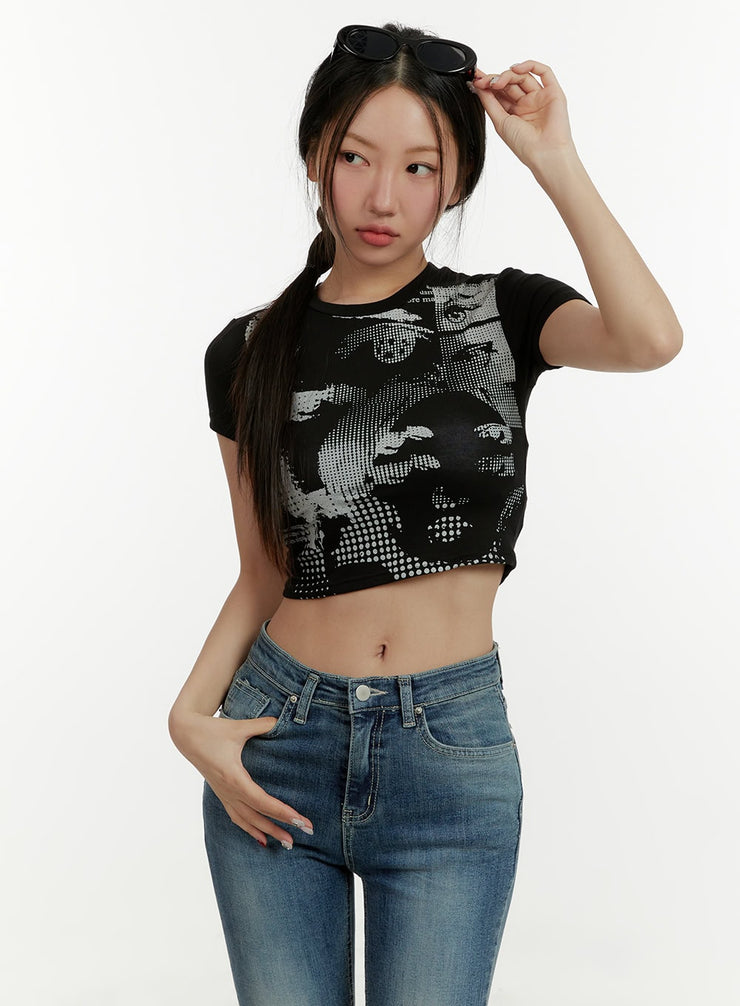 graphic-crop-top-cy409 / Black