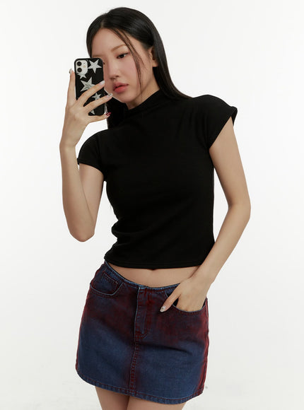 mock-neck-short-sleeve-crop-tee-cy408 / Black