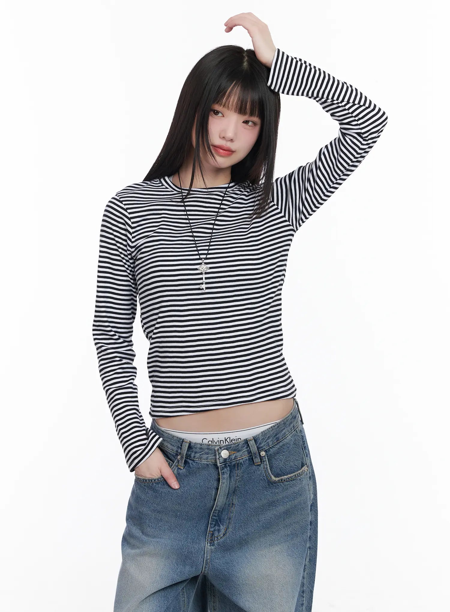 slim-fit-striped-long-sleeve-tee-cm526 / Black