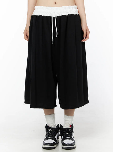 two-tone-bermuda-joggers-iu515 / Black