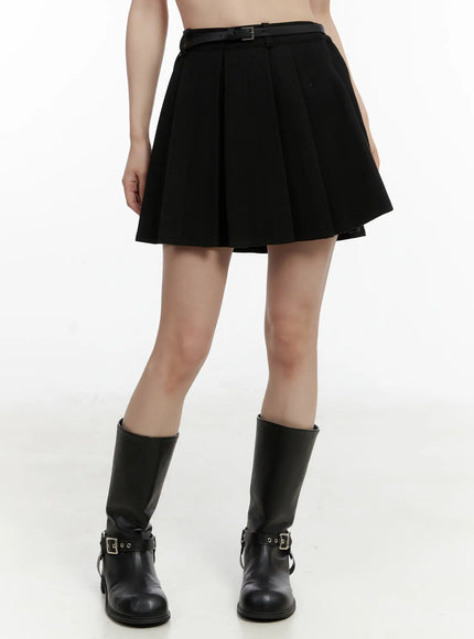belted-pleated-mini-skirt-cd523 / Black