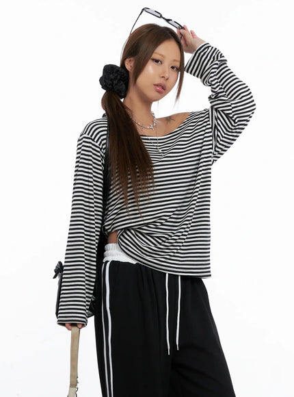 off-shoulder-striped-top-cs524 / Black