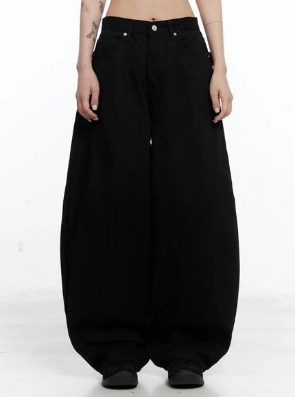 nana-studded-belt-balloon-jeans-cs512 / Black