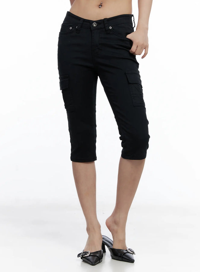 slim-fit-cargo-capri-pants-cl511 / Black