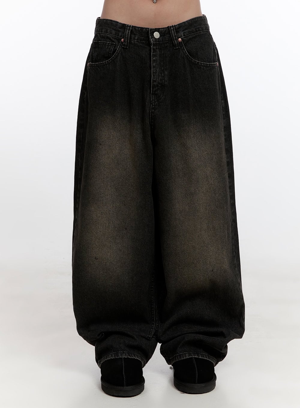 LEWKIN Sabina Low Waist Wide Fit Denim Jeans CN425 in Black, front waist-down product shot on model, oversized baggy silhouette with washed fading, button fly, five-pocket styling, petite length pooling at hem.