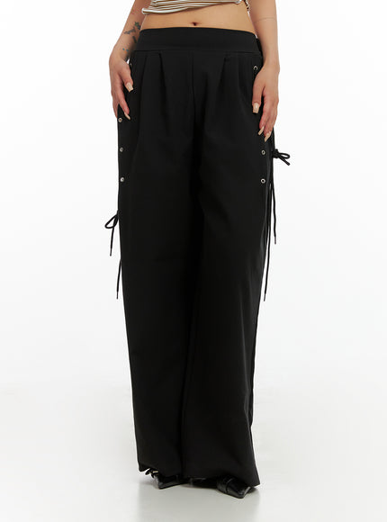 side-eyelet-detail-pants-cl415 / Black