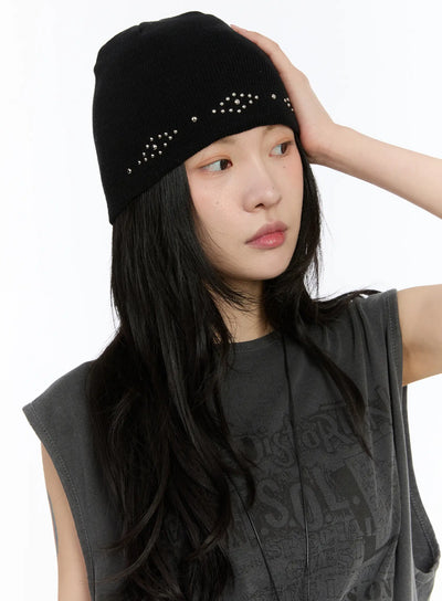 studded-knit-beanie-ca508 / Black