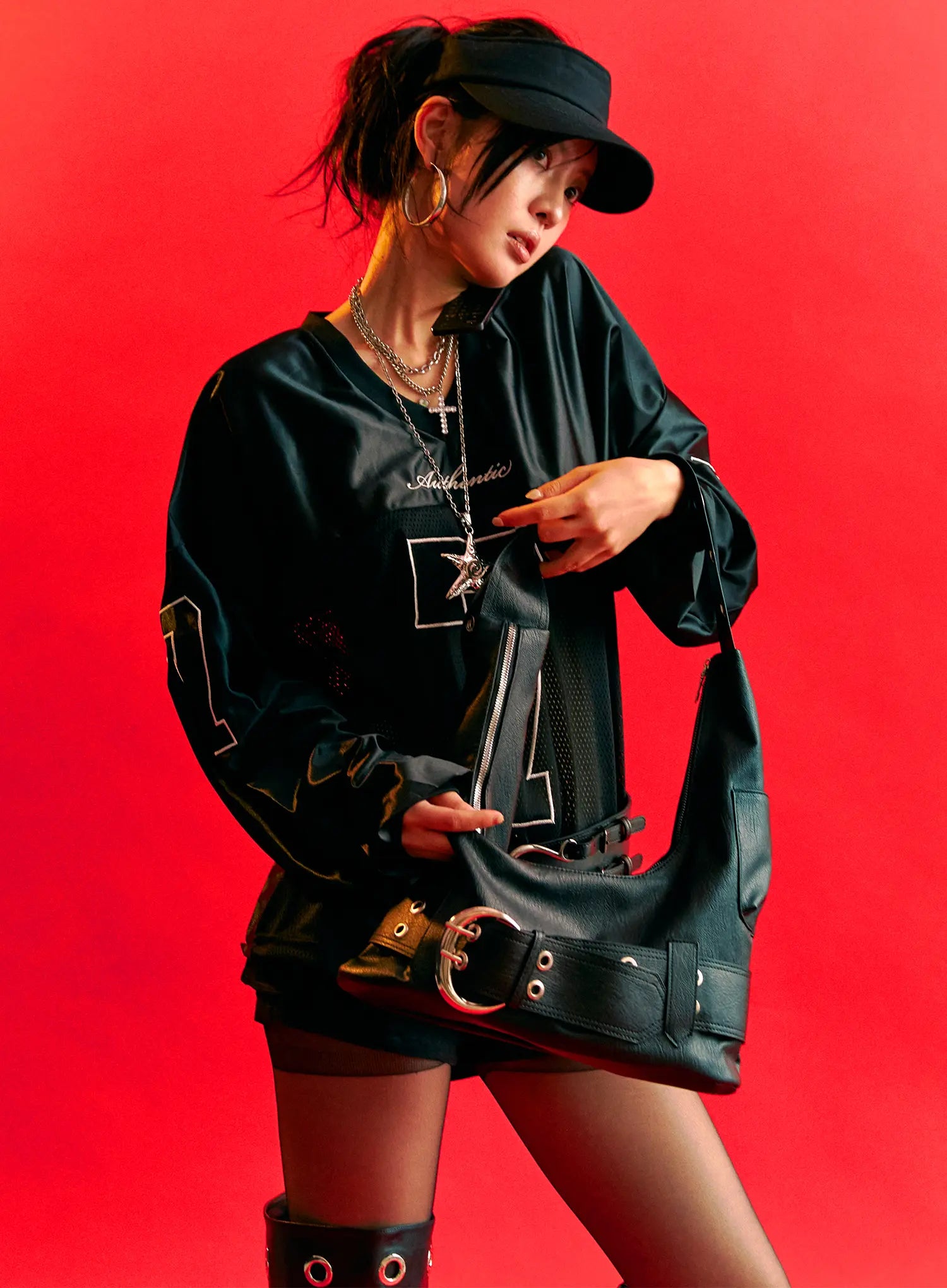 v-neck-graphic-jersey-top-cs512 / Black