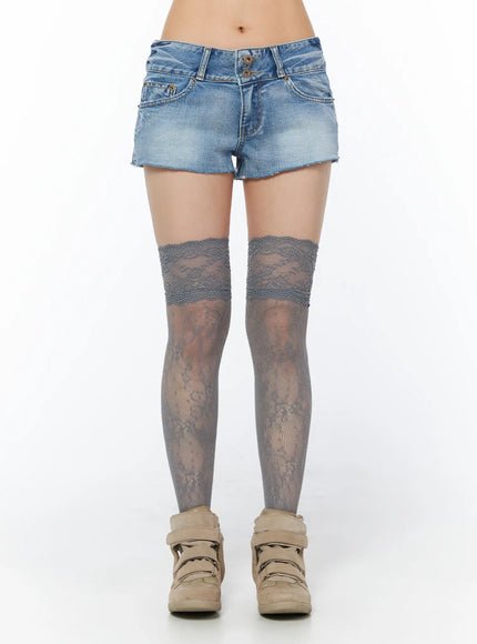 low-rise-two-button-denim-shorts-cy527 / Blue