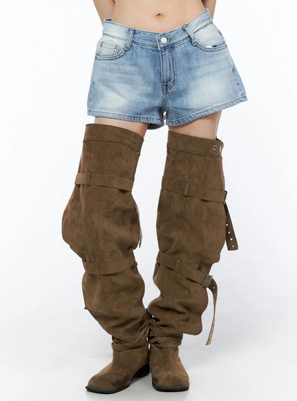 low-rise-hip-padded-denim-shorts-cu511 / Blue