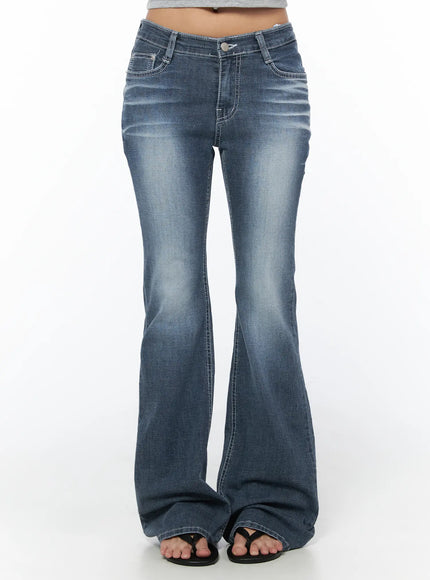devon-hip-pad-low-rise-bootcut-jeans-cu502 / Blue