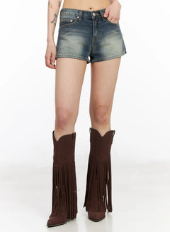 low-rise-vintage-wash-denim-shorts-cm517 / Blue