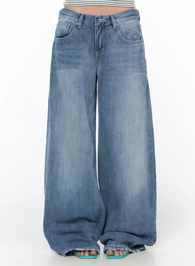 jackie-embroidered-wide-leg-jeans-cu501 / Blue