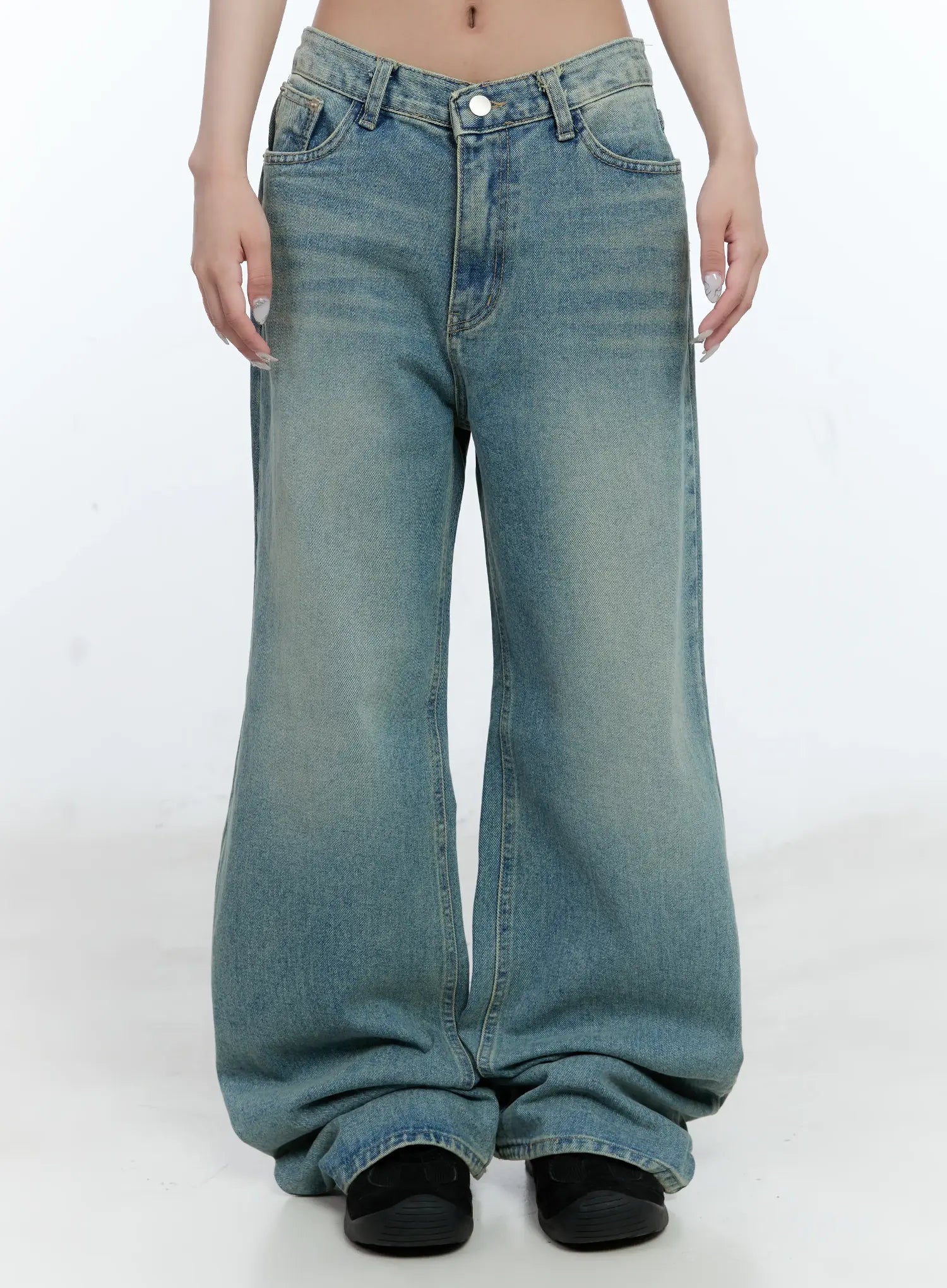 LEWKIN Haeun Wide-Leg Denim Jeans CG501 in blue, front waist-to-hem shot on model, washed cotton wide-leg silhouette with low rise and pooling hem, worn with black platform shoes.