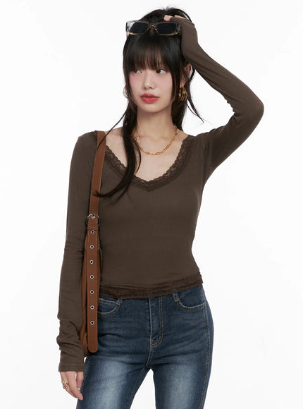slim-ribbed-lace-trim-top-cg519 / Dark brown