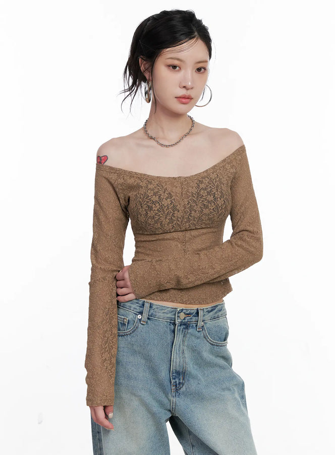 lace-off-shoulder-top-cs512 / Brown