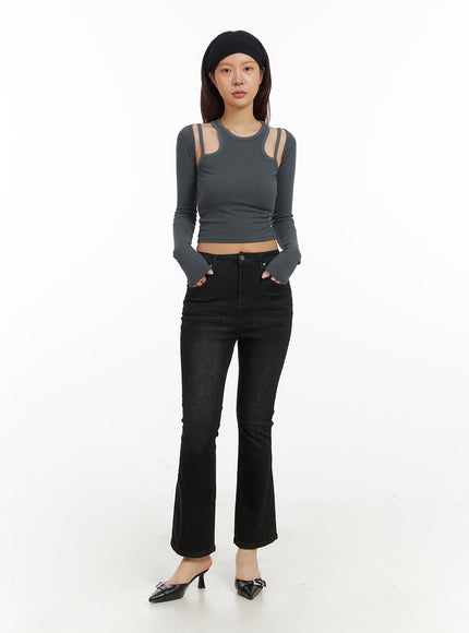 slim-bootcut-cropped-jeans-iy410