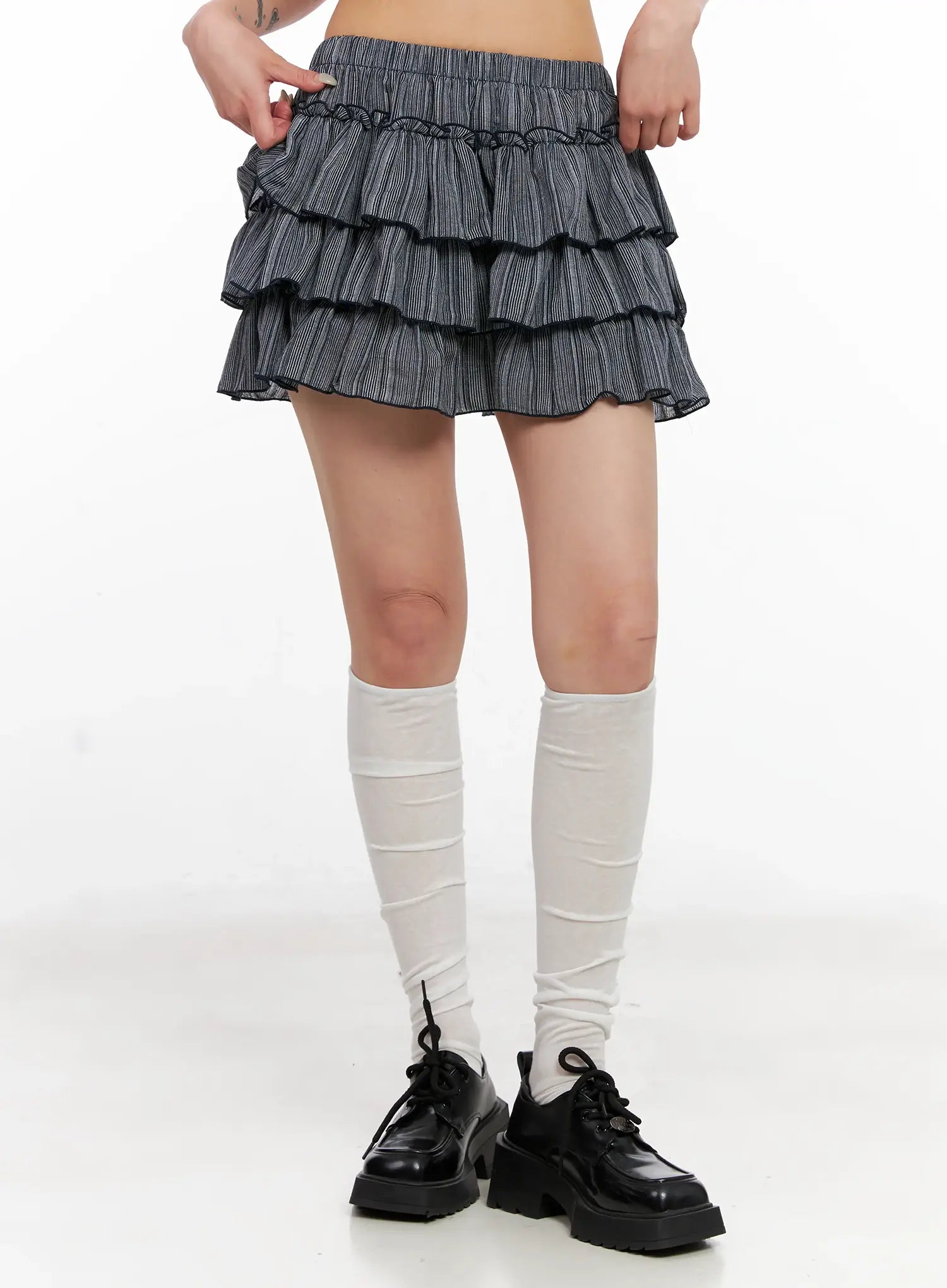 ruffled-gingham-tiered-mini-skirt-cl528 / Dark blue
