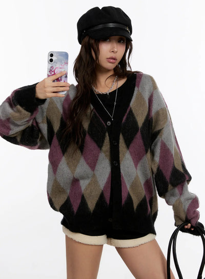 oversized-multi-color-argyle-knit-cardigan-cn527 / Dark gray