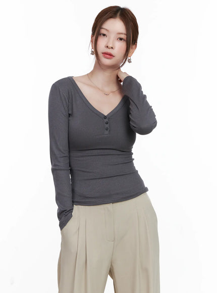 slim-fit-henley-neck-long-sleeve-top-cg521 / Dark gray