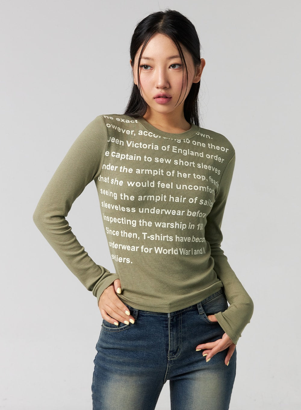 Slim Fit Graphic Tee Sweatshirts Slim-Fit Graphic Tee CG327 Korean