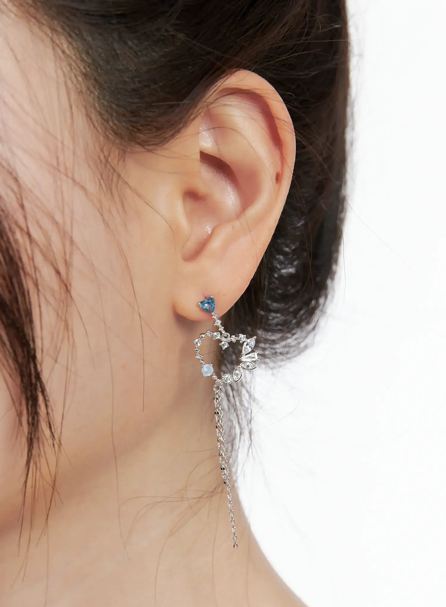 Blue-Point Heart Drop Earrings IN510
