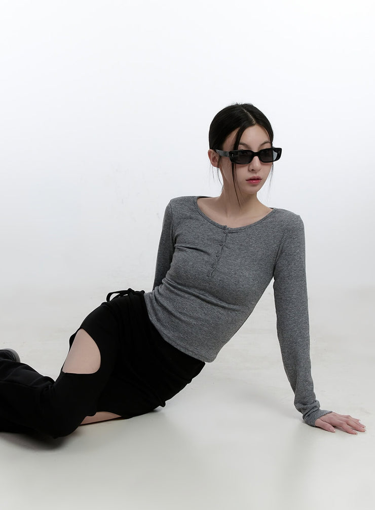 back-cut-out-slim-fit-long-sleeve-top-cj521 / Gray