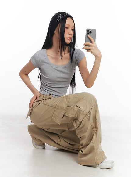 essential-u-neck-crop-top-cy528 / Gray