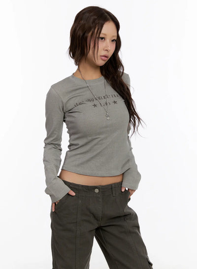 graphic-slim-fit-long-sleeve-top-cn527 / Gray