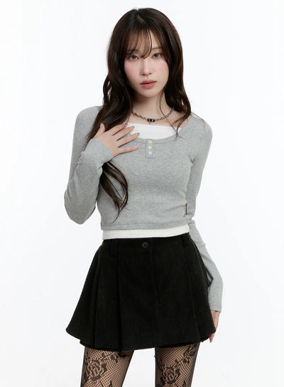 fleece-lined-layered-henley-top-cn525 / Gray