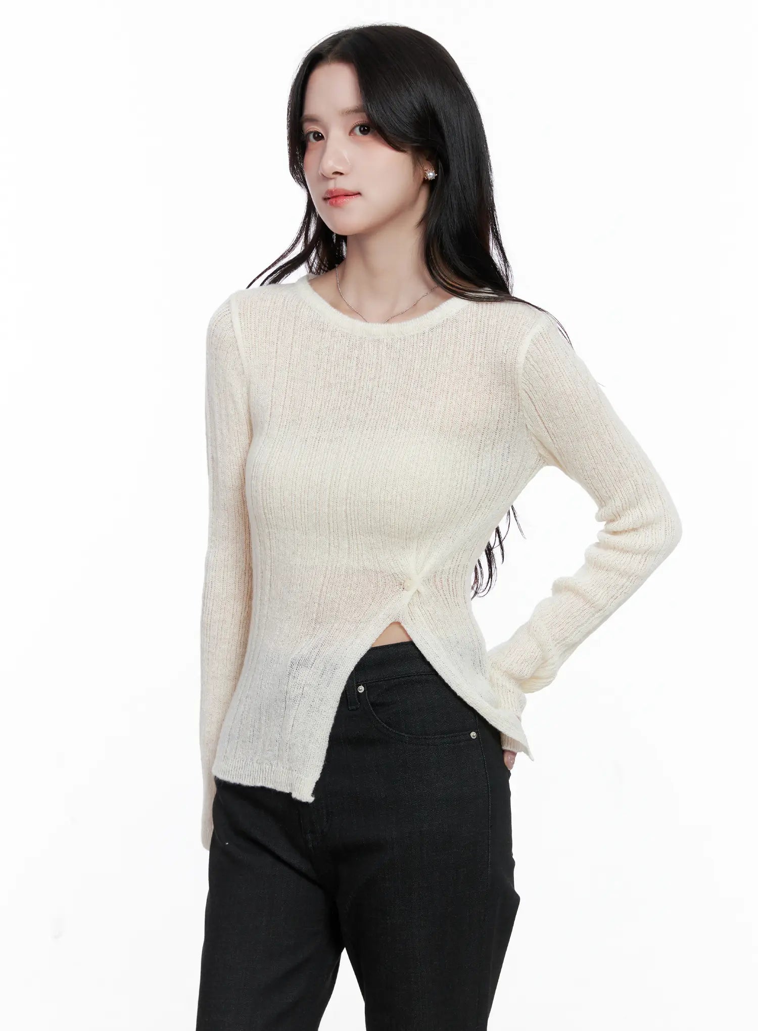 side-cut-slim-long-sleeve-top-cs523 / Light beige