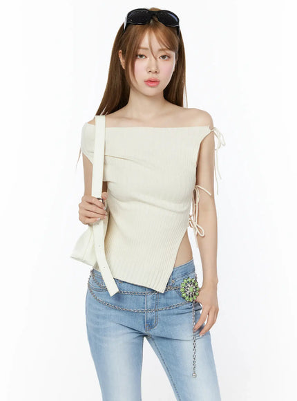 iris-ribbed-off-shoulder-knit-top-cu511 / Light beige