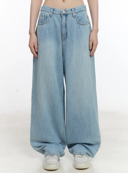 iroha-lightweight-relaxed-jeans-cl507 / Light blue