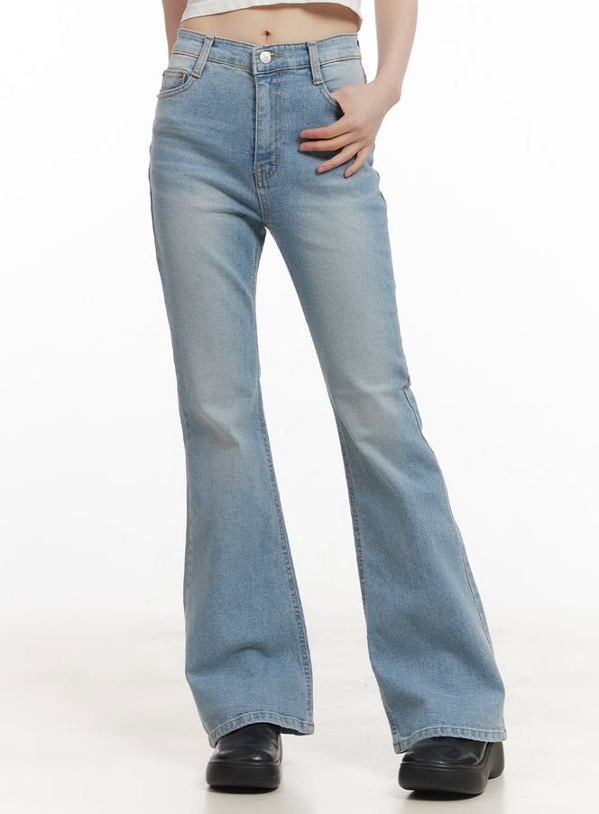 jeanne-slim-fit-bootcut-jeans-cf519 / Light blue