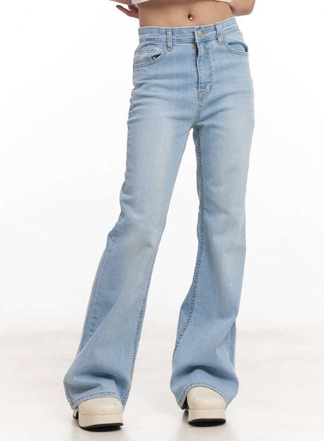 suzy-slim-fit-bootcut-jeans-cm505 / Light blue