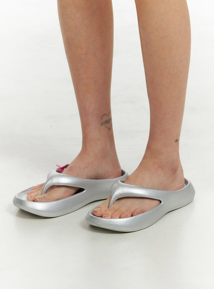 Light gray / L(245~250)