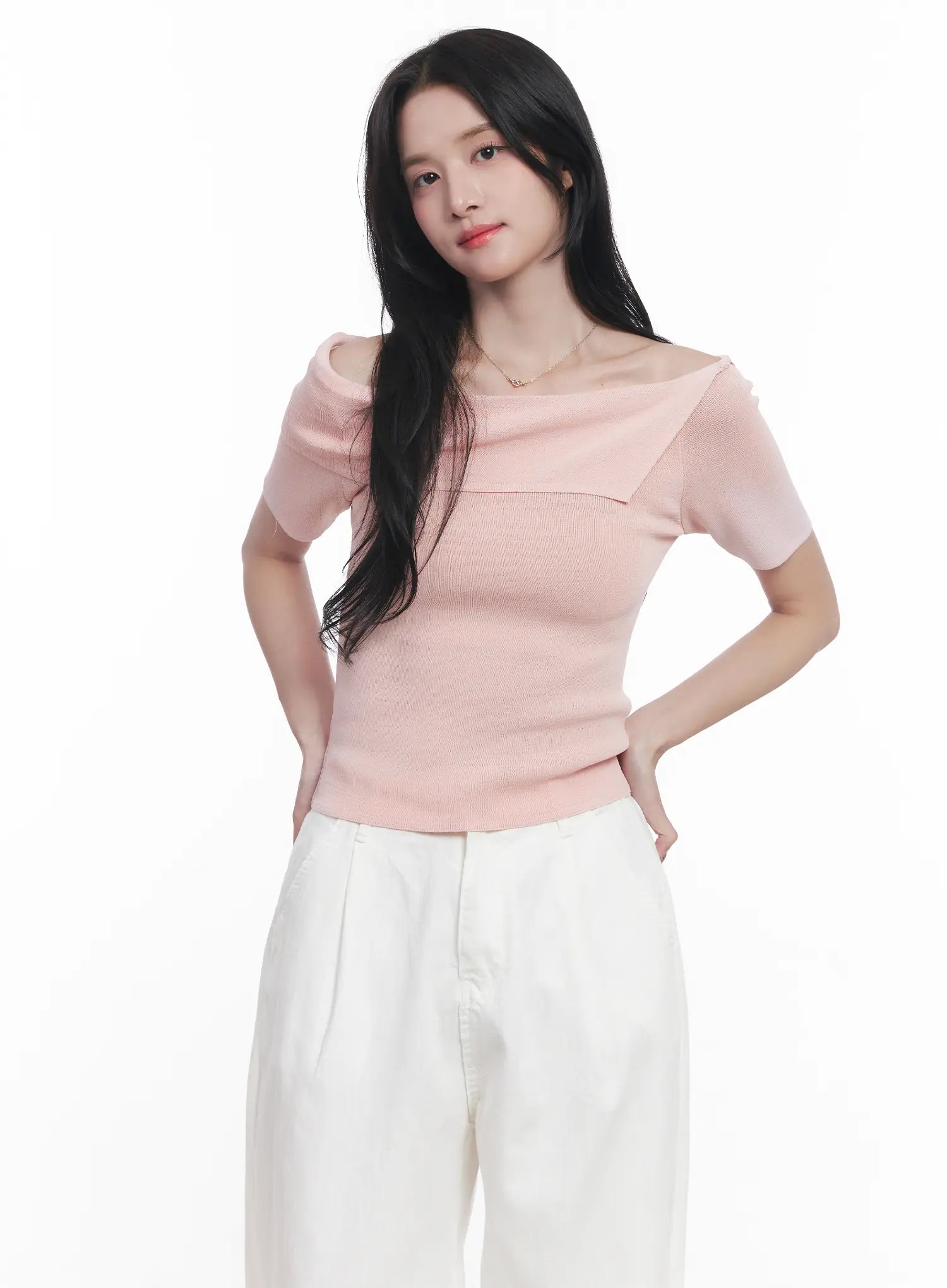 off-shoulder-asymmetric-short-sleeve-sweater-cu525 / Light pink