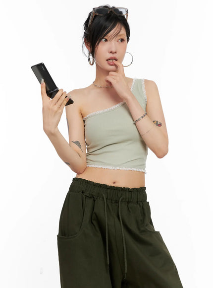 asymmetric-lace-trim-ribbed-top-cl525 / Mint