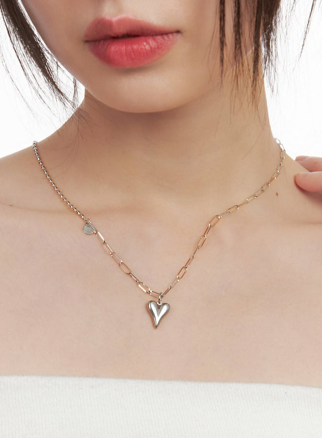 hary-two-line-heart-necklace-cj502 / silver