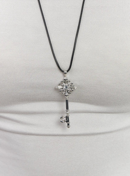 key-pendant-necklace-cm525 / Silver