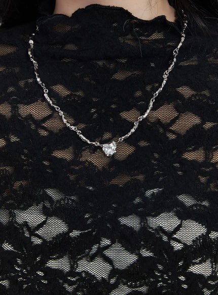 bold-heart-necklace-cj523